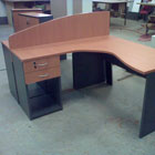 escritorio ergonomico doble con panel divisor